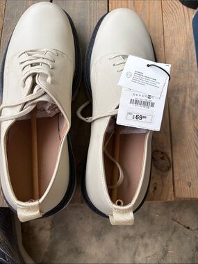 Zara Cream Lace-Up Derby Shoes with Black Sole